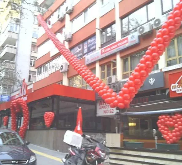 Ankara Nallıhan kurum binası açılışı için balon süsleme